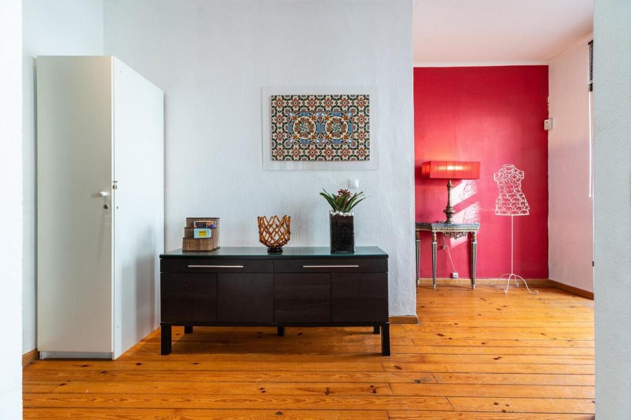 Charming 2 Bedroom Apartment next to Praça da figueira Lisboa Exterior foto