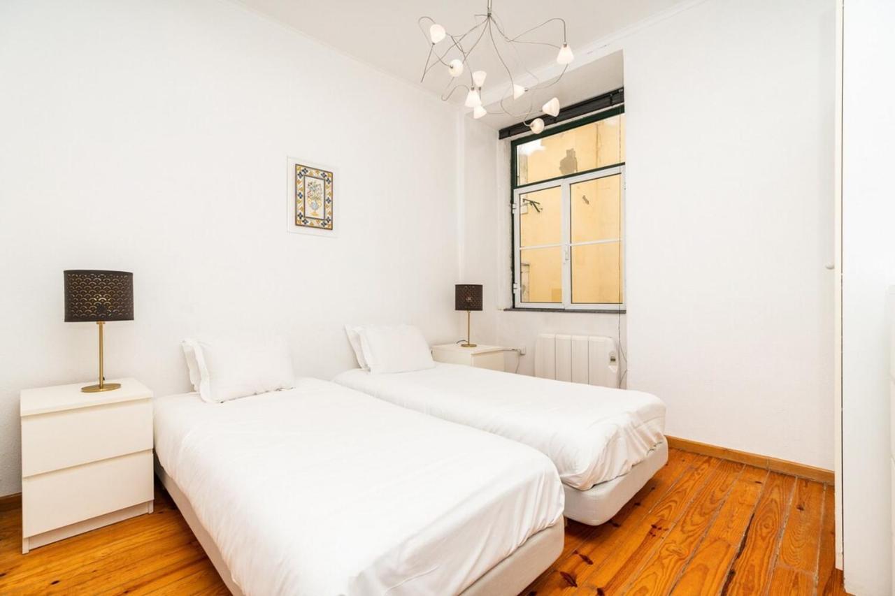 Charming 2 Bedroom Apartment next to Praça da figueira Lisboa Exterior foto