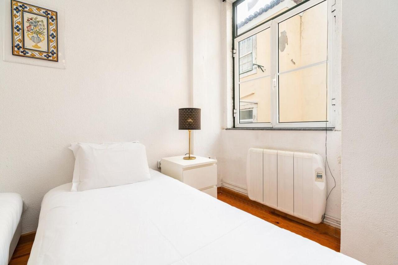 Charming 2 Bedroom Apartment next to Praça da figueira Lisboa Exterior foto