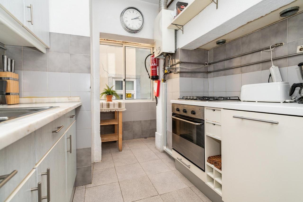 Charming 2 Bedroom Apartment next to Praça da figueira Lisboa Exterior foto